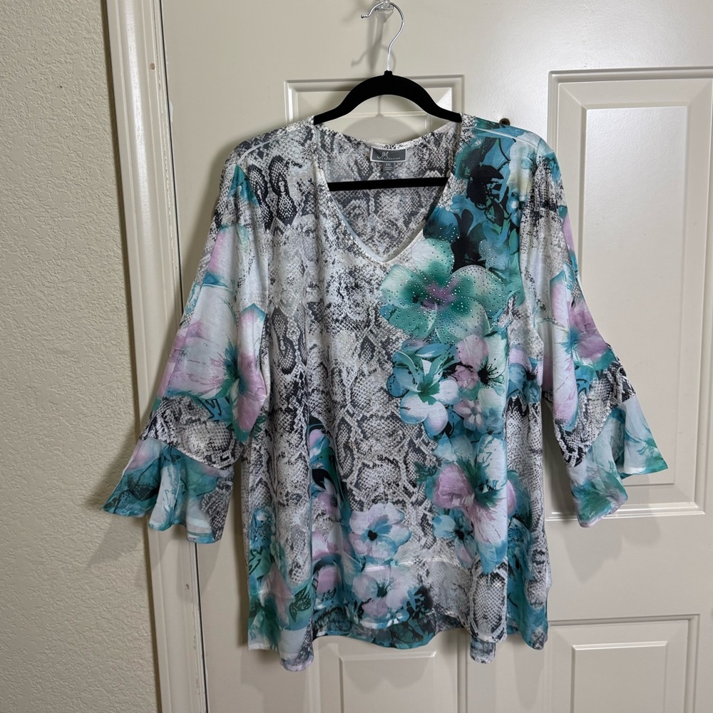 NEW JM Collection  V-Neck Rhinestones Bell Sleeves Blue & Aqua Color  Size XXL